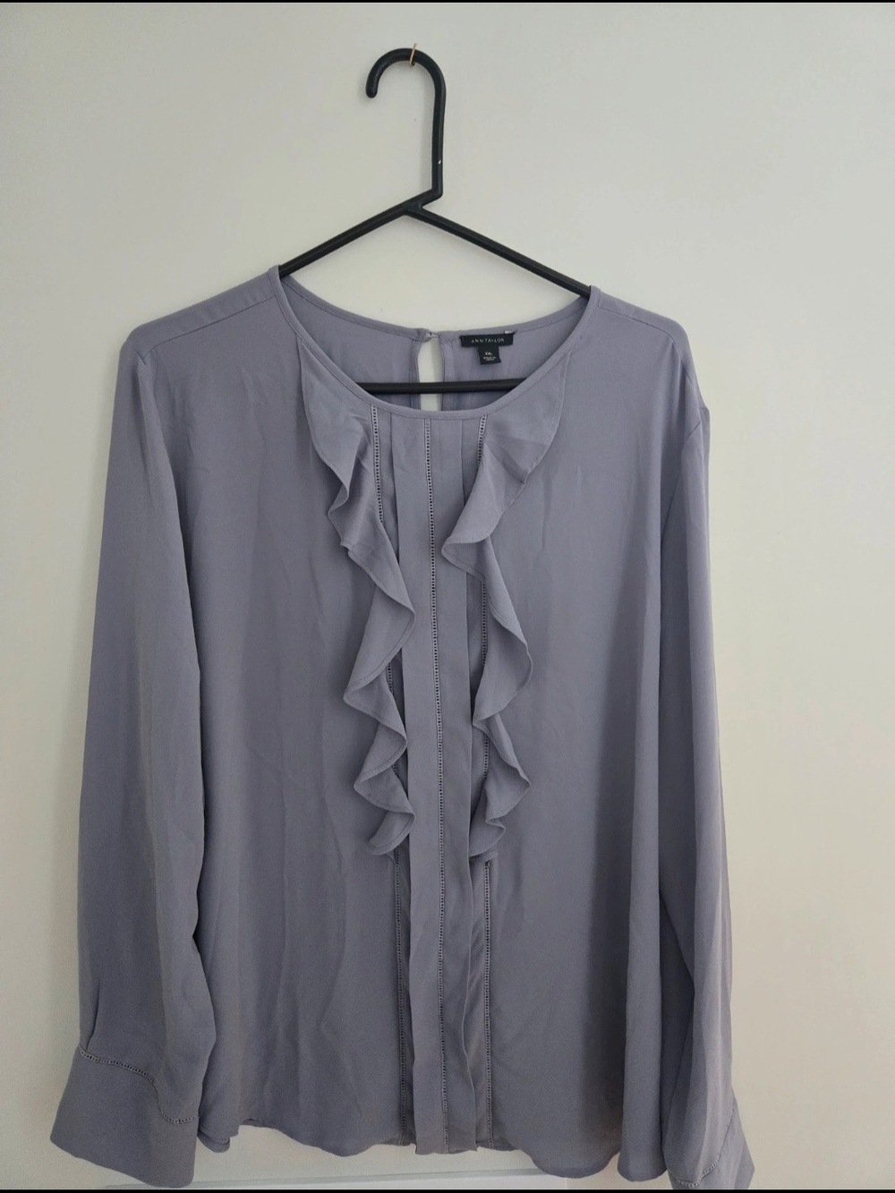 Ann Taylor Grey Ruffle-Front Long Sleeve Blouse XXL